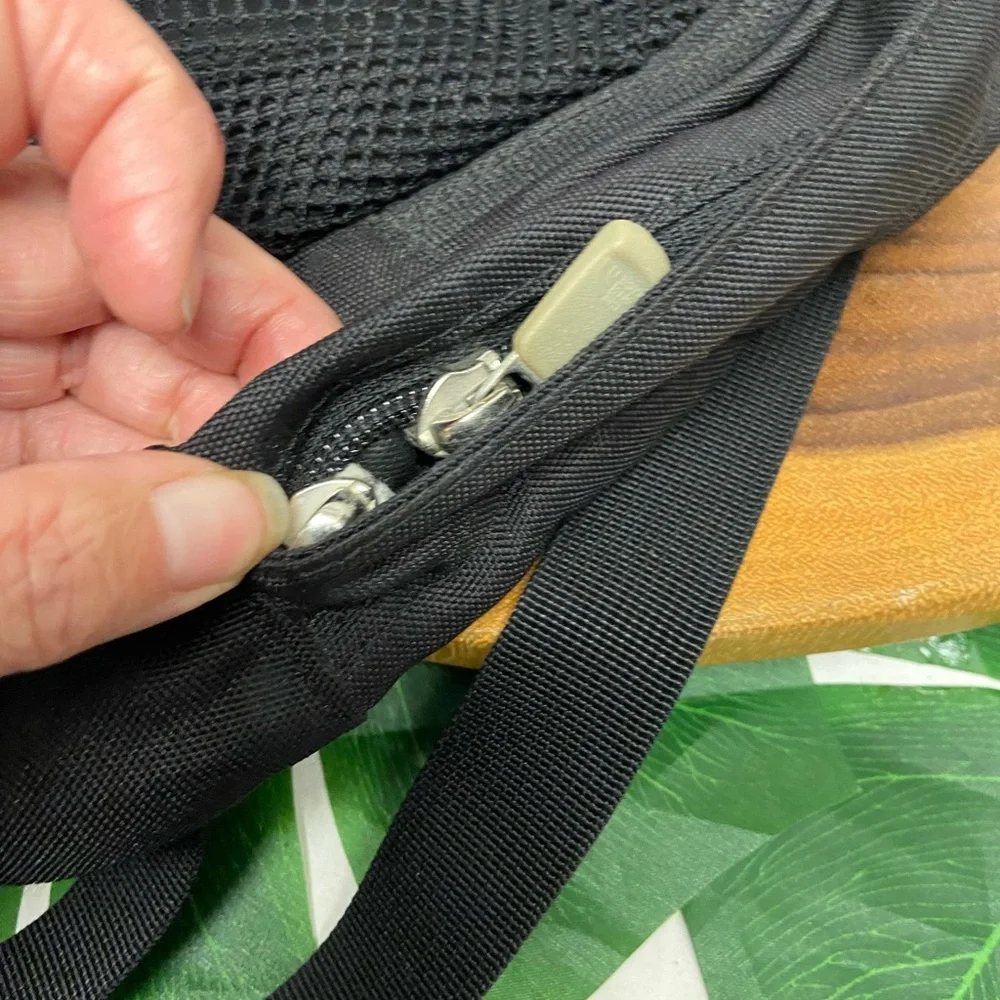 The North Face Mini Back Pack - Picture 3 of 10
